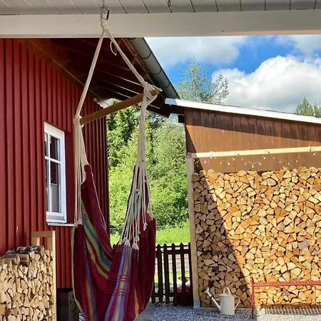 Hyggeliges Ferienhaus Am Waldrand „das Filznhaus“ * Raubling